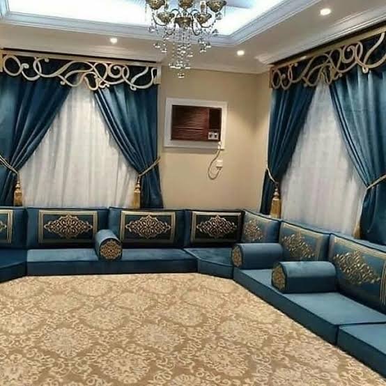 Royal ?اتصل بنا?